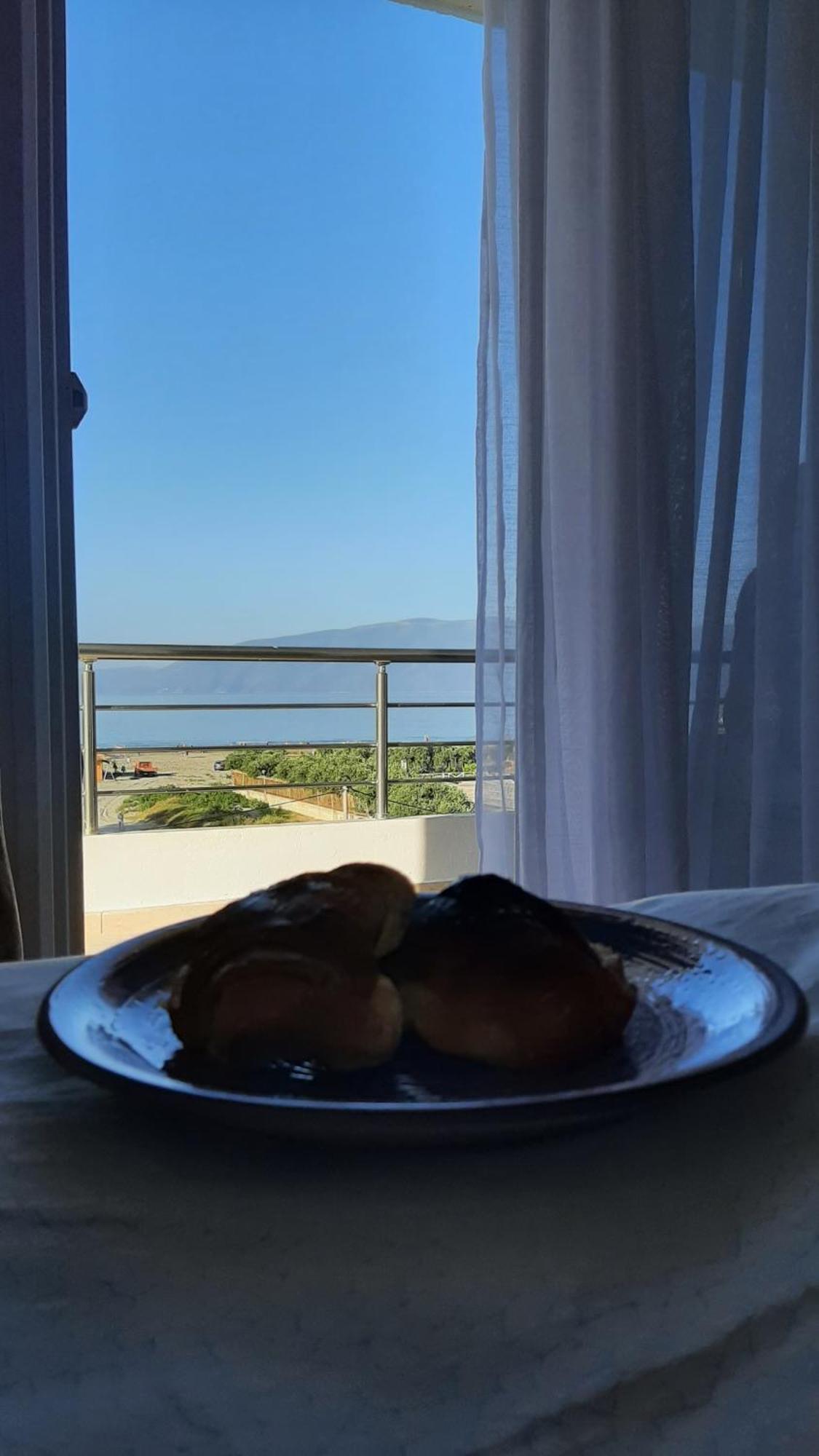 Sea & Sun Apartment Vlorë Esterno foto