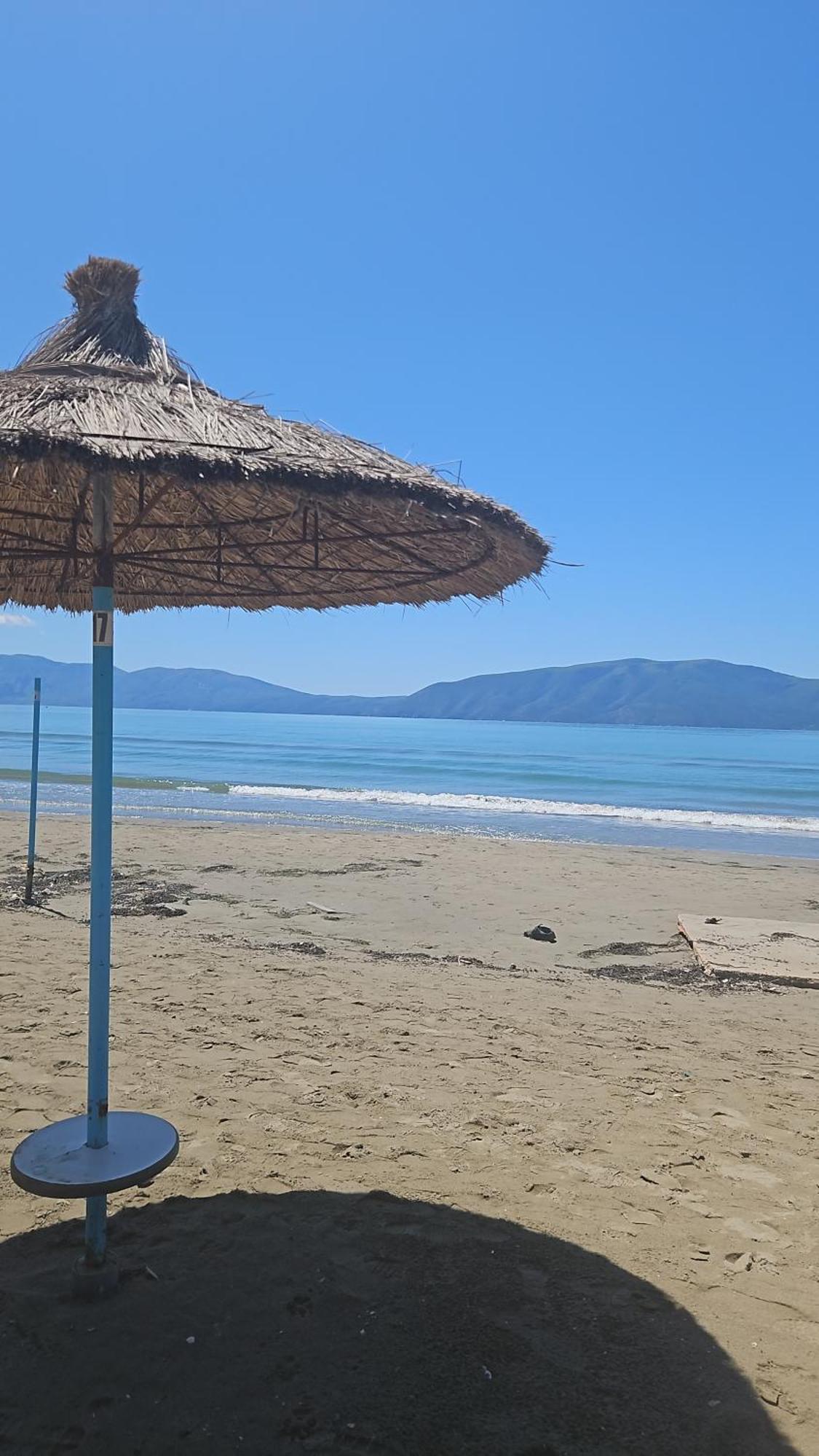 Sea & Sun Apartment Vlorë Esterno foto
